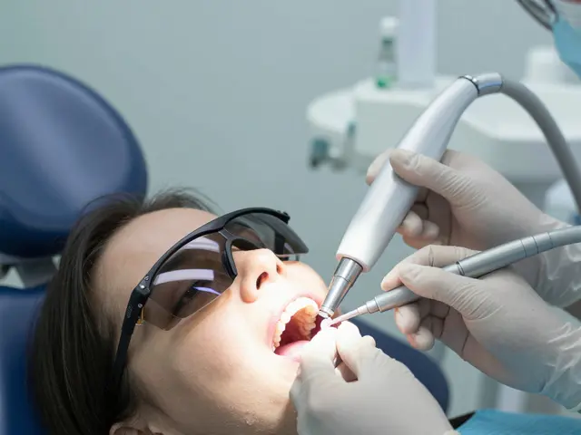 Jak často lze bělit zuby laserem bez škody na zdraví?