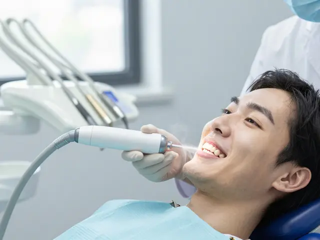 Jak pískování zubů předchází zubním chorobám: vše, co potřebujete vědět